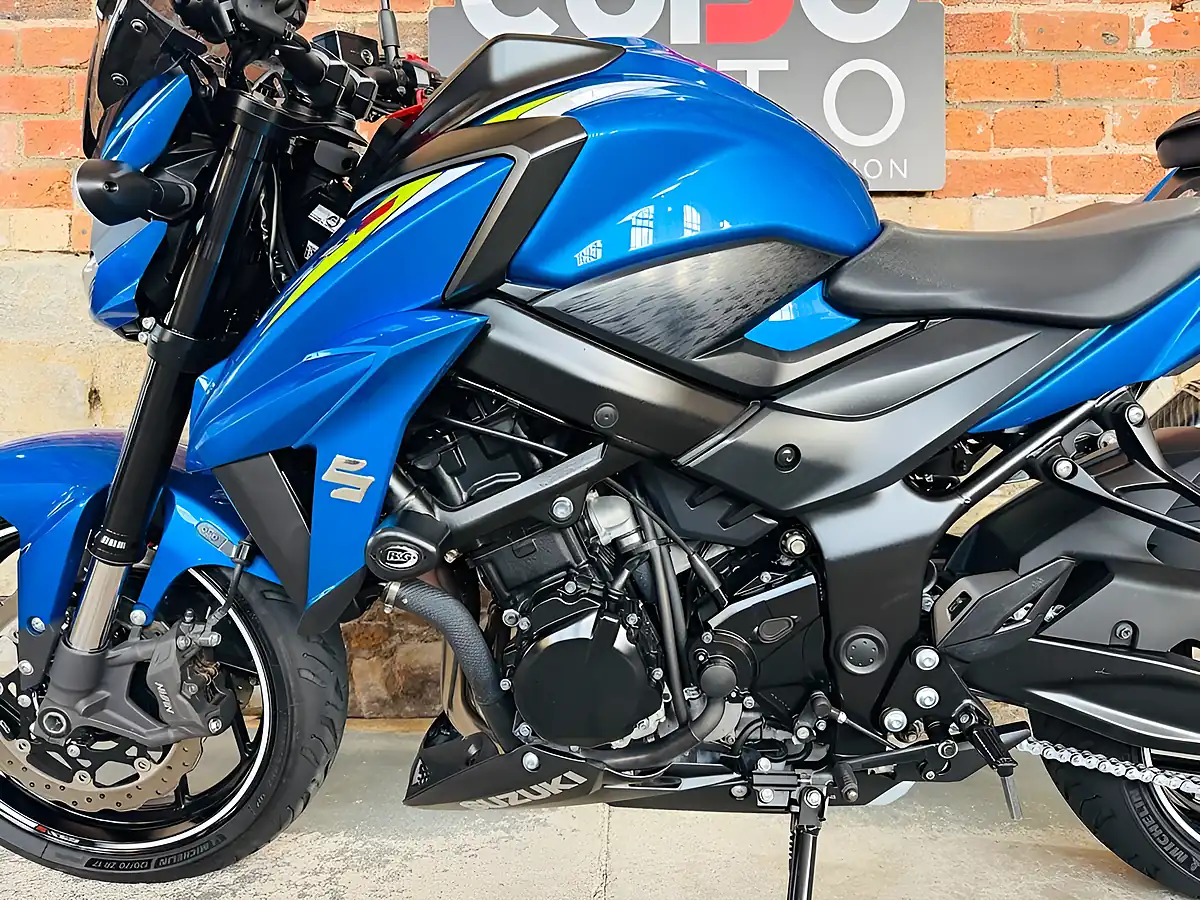 Used 2020 Suzuki GSX-S750 Abs Blue - Interior and Exterior details 16