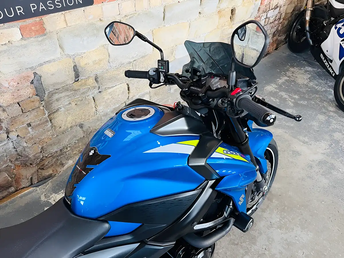 Used 2020 Suzuki GSX-S750 Abs Blue - Interior and Exterior details 8