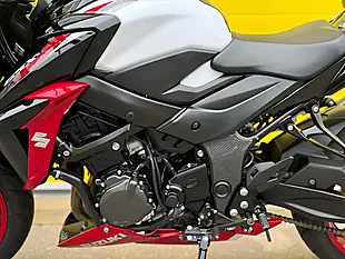 Used 2020 Suzuki GSX-S750 Black - Interior and Exterior details 17