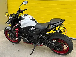 Used 2020 Suzuki GSX-S750 Black - Interior and Exterior details 6