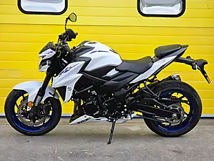 Used 2020 Suzuki GSX-S750 Naked White - Interior and Exterior details 5