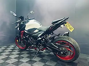 Used 2020 Suzuki Gsxs 750 Z White and Red - Interior and Exterior details 14