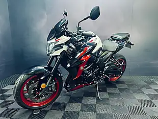Used 2020 Suzuki Gsxs 750 Z White and Red - Interior and Exterior details 5