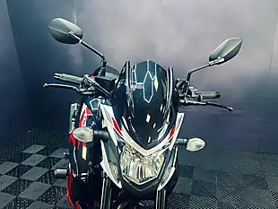Used 2020 Suzuki Gsxs 750 Z White and Red - Interior and Exterior details 8