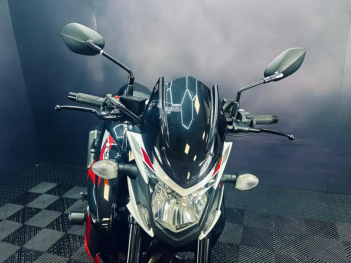Used 2020 Suzuki Gsxs 750 Z White and Red - Interior and Exterior details 8