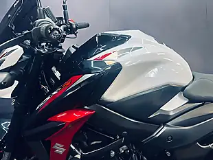 Used 2020 Suzuki Gsxs 750 Z White and Red - Interior and Exterior details 9