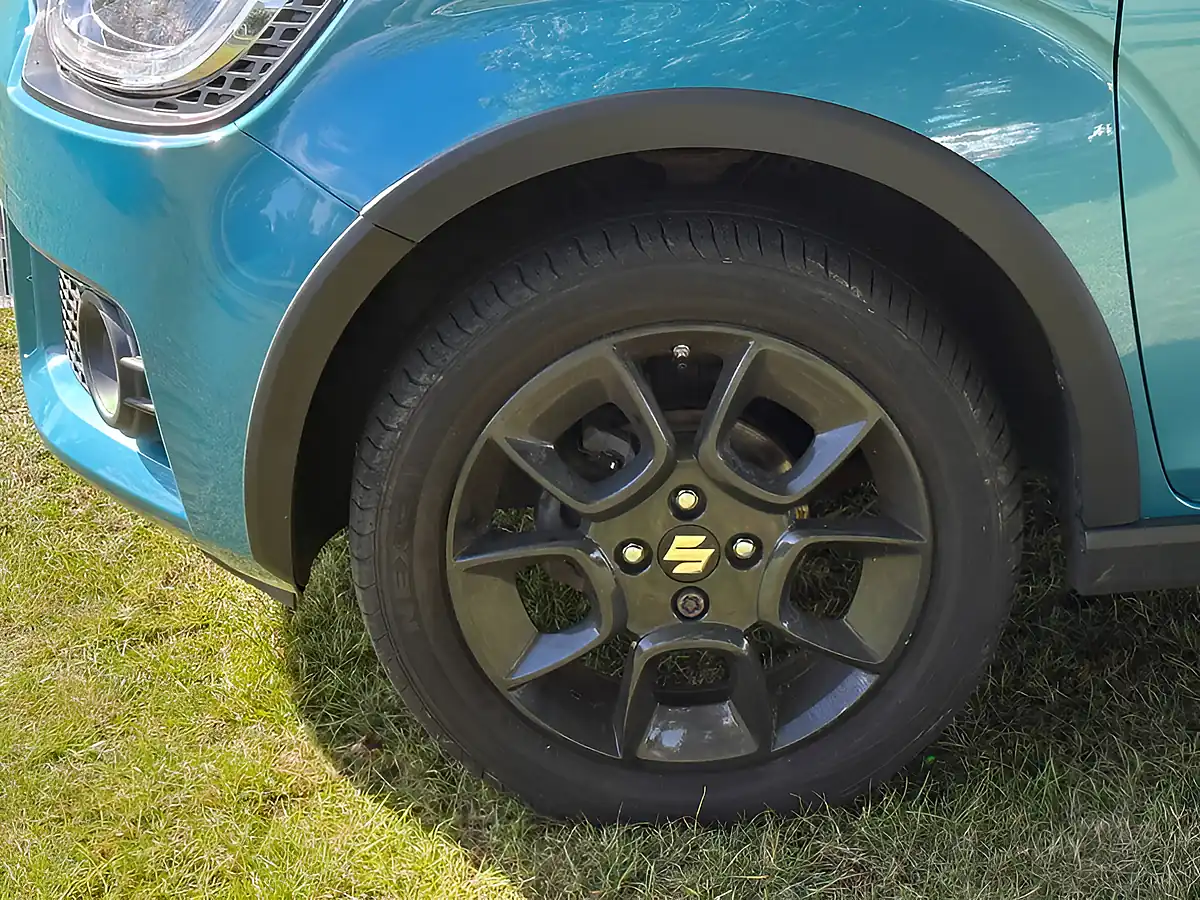 Used 2020 Suzuki Ignis Sz-T Blue - Interior and Exterior details 10