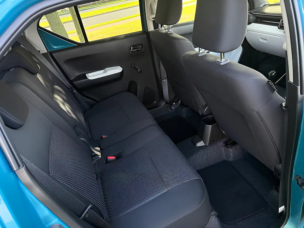 Used 2020 Suzuki Ignis Sz-T Blue - Interior and Exterior details 11