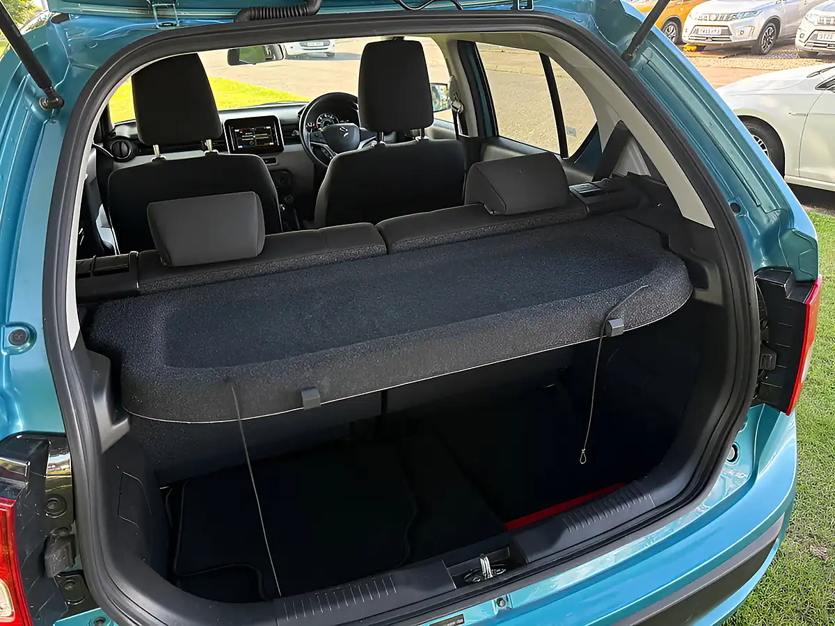 Used 2020 Suzuki Ignis Sz-T Blue - Interior and Exterior details 12