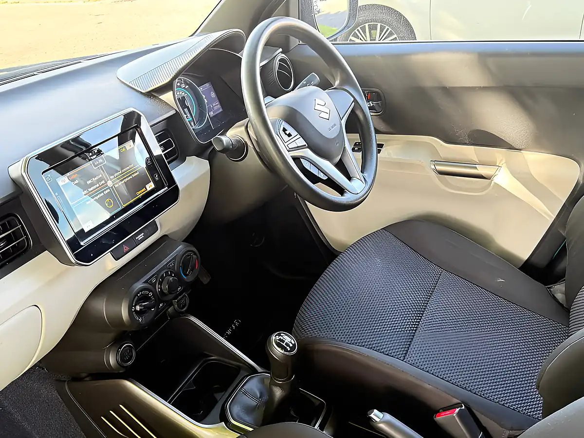 Used 2020 Suzuki Ignis Sz-T Blue - Interior and Exterior details 13