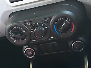 Used 2020 Suzuki Ignis Sz-T Blue - Interior and Exterior details 15