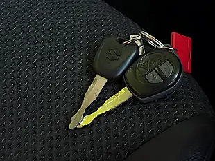 Used 2020 Suzuki Ignis Sz-T Blue - Interior and Exterior details 20