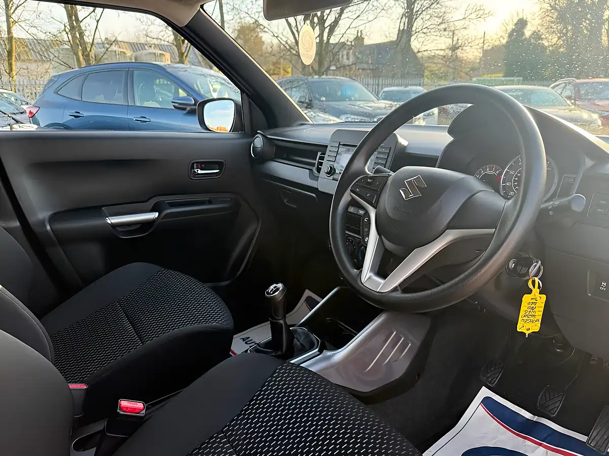 Used 2020 Suzuki Ignis SZ3 Fervent Red - Interior and Exterior details 17