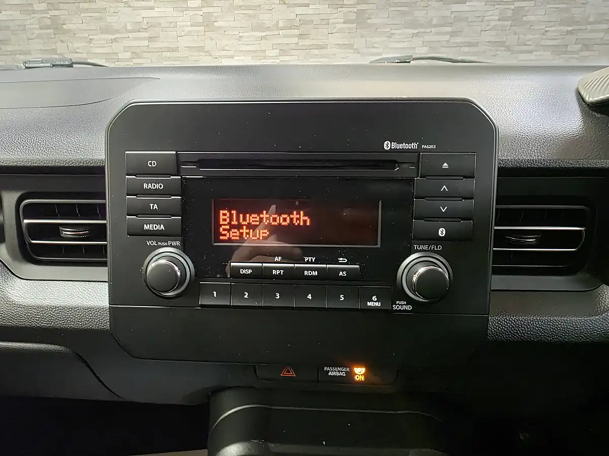 Used 2020 Suzuki Ignis SZ3 Red - Interior and Exterior details 12