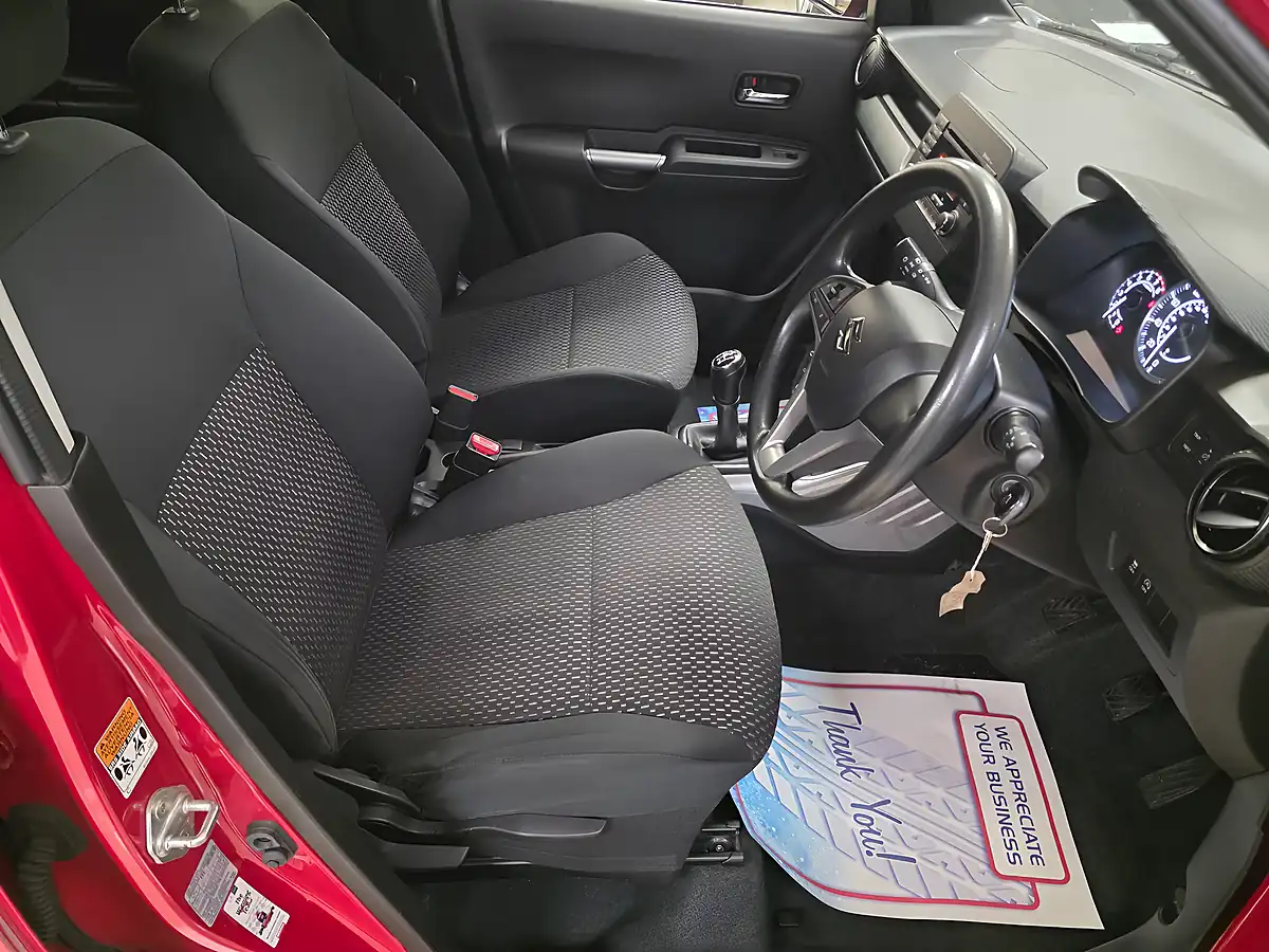 Used 2020 Suzuki Ignis SZ3 Red - Interior and Exterior details 13