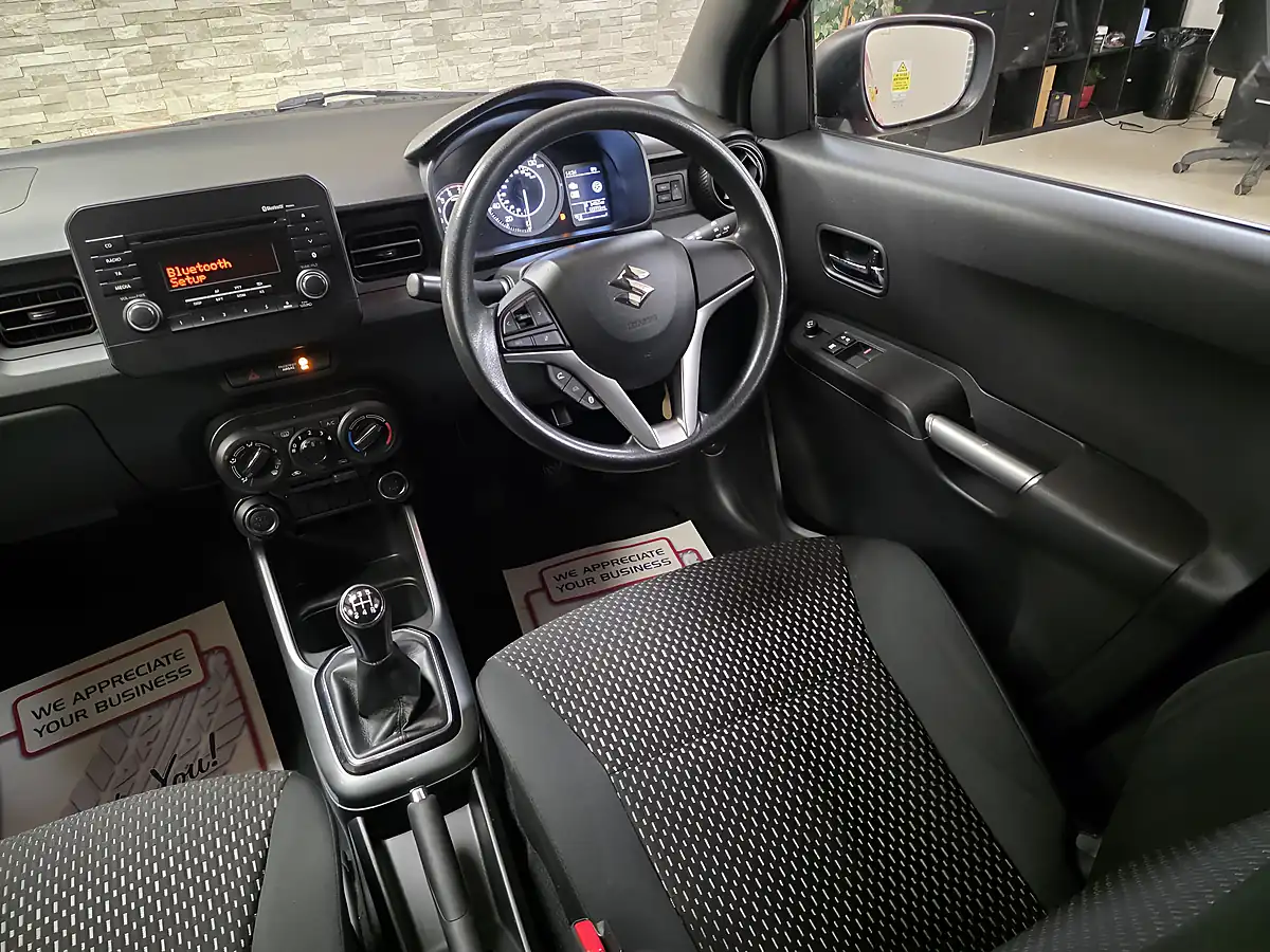 Used 2020 Suzuki Ignis SZ3 Red - Interior and Exterior details 14