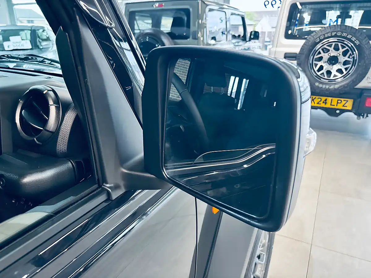 Used 2020 Suzuki Jimny SZ5 Black - Interior and Exterior details 11