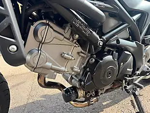 Used 2020 Suzuki SV650 Naked Black - Interior and Exterior details 17