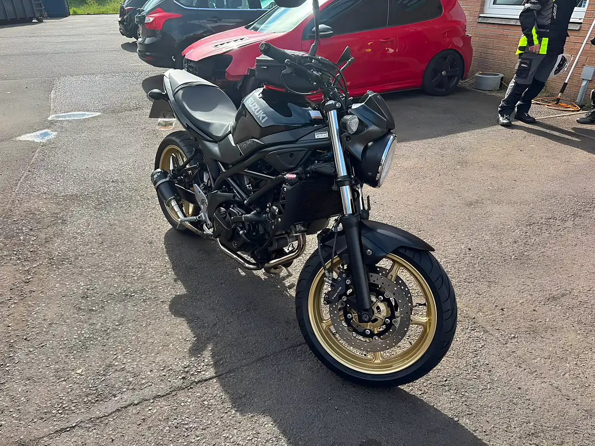 Used 2020 Suzuki SV650 Naked Black - Interior and Exterior details 7