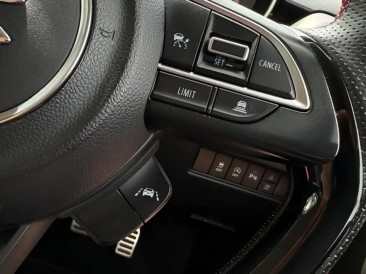 Used 2020 Suzuki Swift Sport White - Interior and Exterior details 16