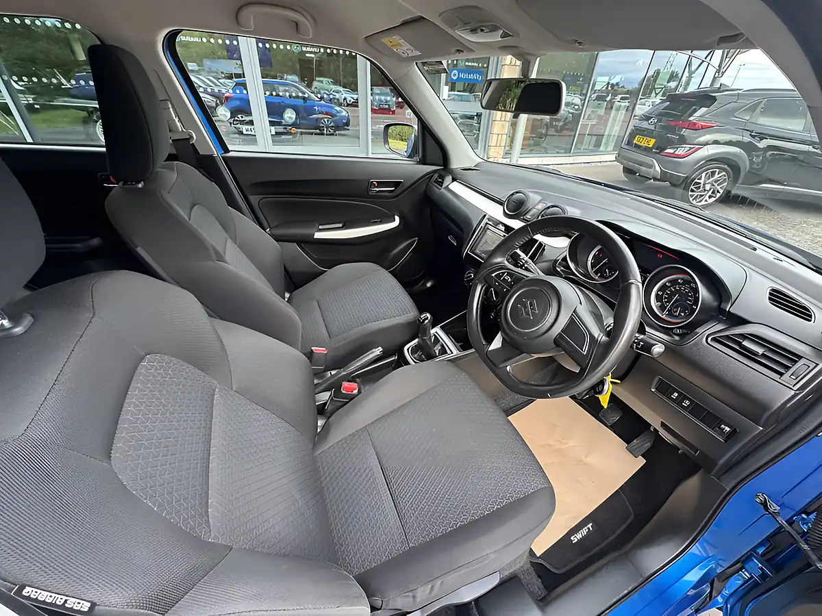 Used 2020 Suzuki Swift Sz-T Blue - Interior and Exterior details 12