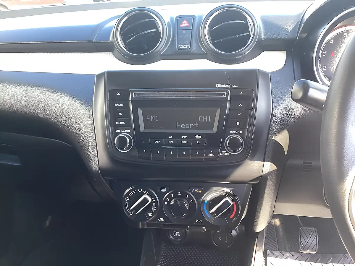 Used 2020 Suzuki Swift SZ3 White - Interior and Exterior details 8