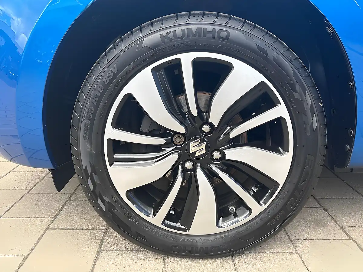 Used 2020 Suzuki Swift SZ5 Allgrip Blue - Interior and Exterior details 7