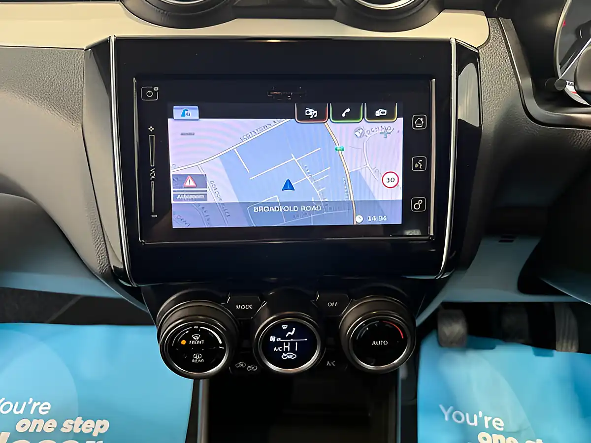 Used 2020 Suzuki Swift SZ5 Super Black Pearl - Interior and Exterior details 17
