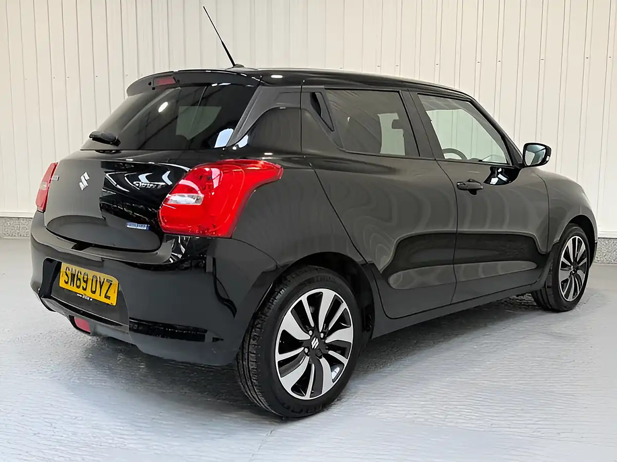 Used 2020 Suzuki Swift SZ5 Super Black Pearl - Interior and Exterior details 7