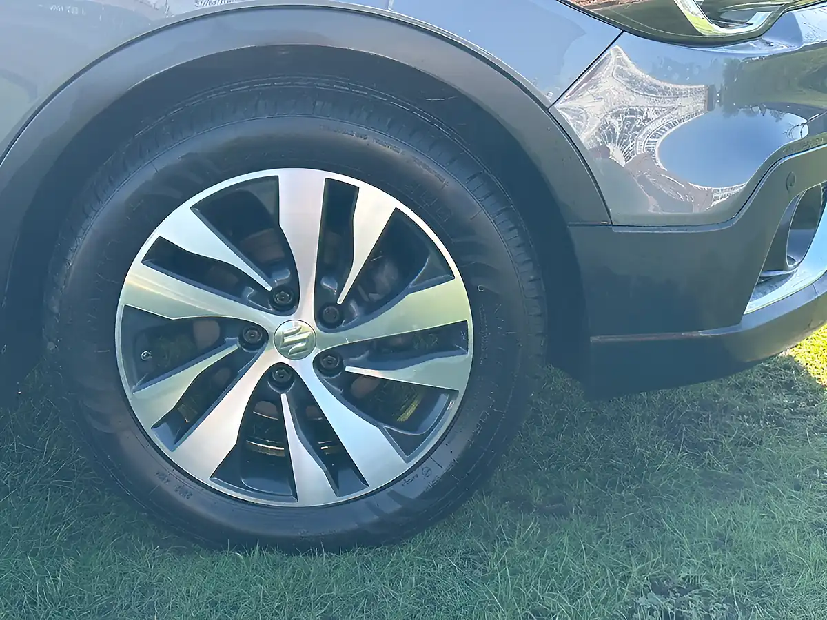 Used 2020 Suzuki SX4 S-Cross SZ5 Grey - Interior and Exterior details 8