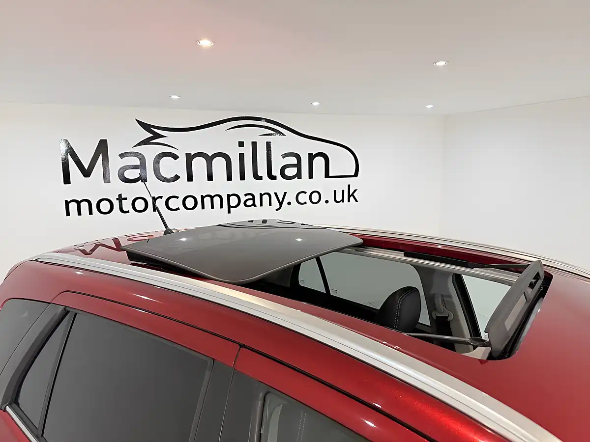 Used 2020 Suzuki SX4 S-Cross SZ5 Red - Interior and Exterior details 10
