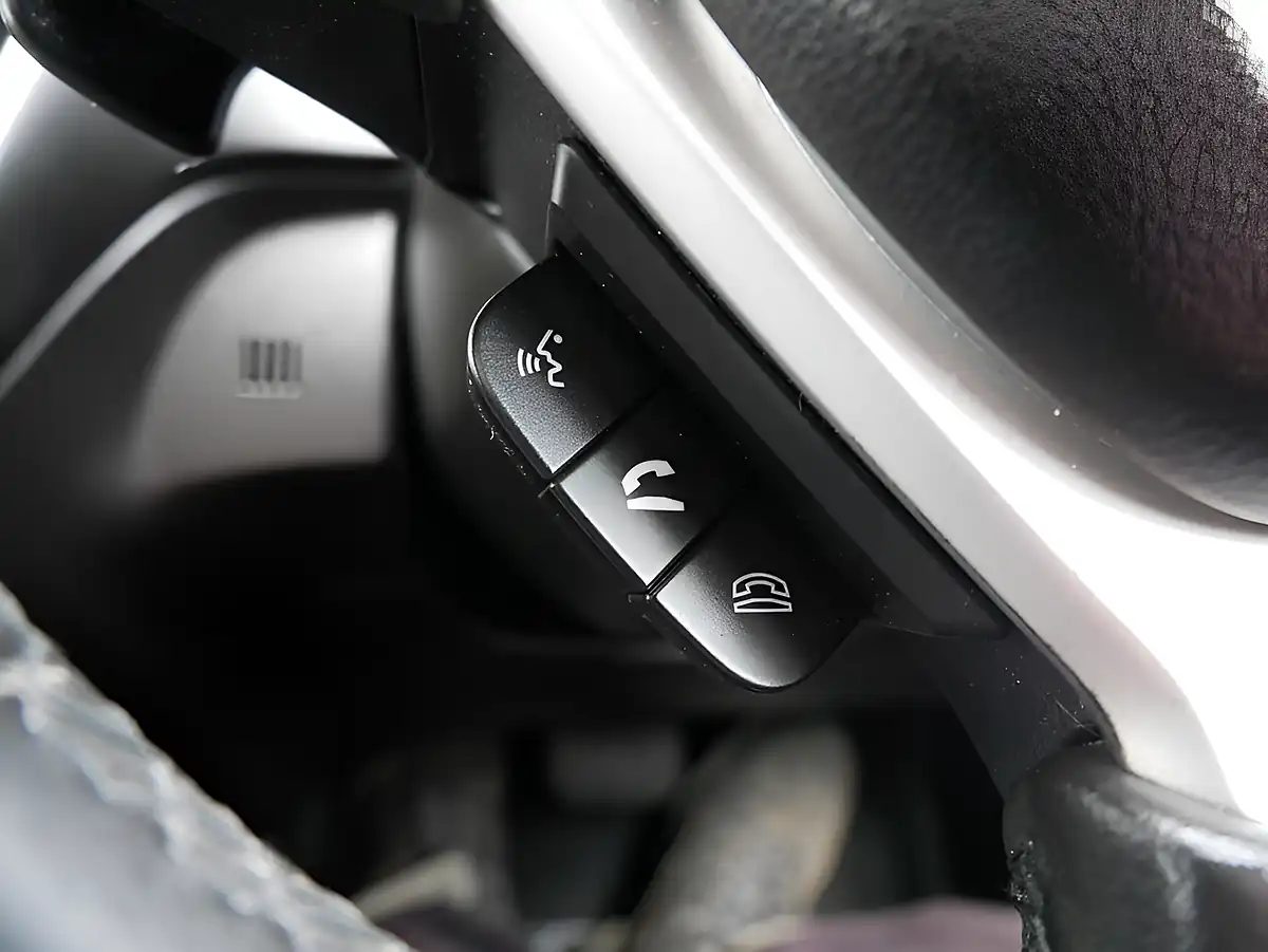 Used 2020 Suzuki Sx4 S-Cross SZ5 White - Interior and Exterior details 20