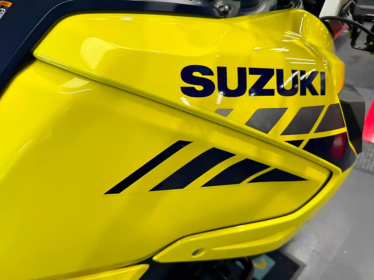 Used 2020 Suzuki V-Strom 1050 V Storm - Interior and Exterior details 17