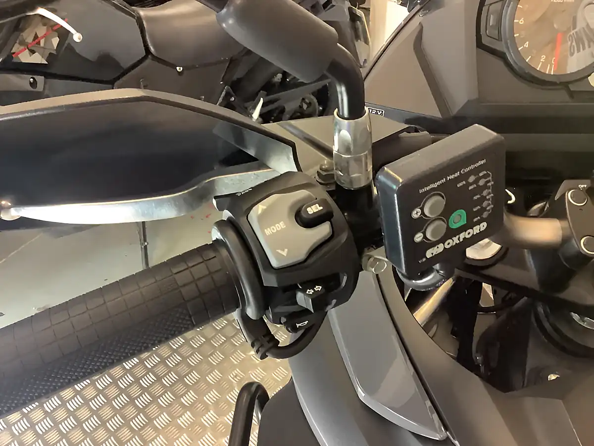 Used 2020 Suzuki V-Strom 650 Grey - Interior and Exterior details 10