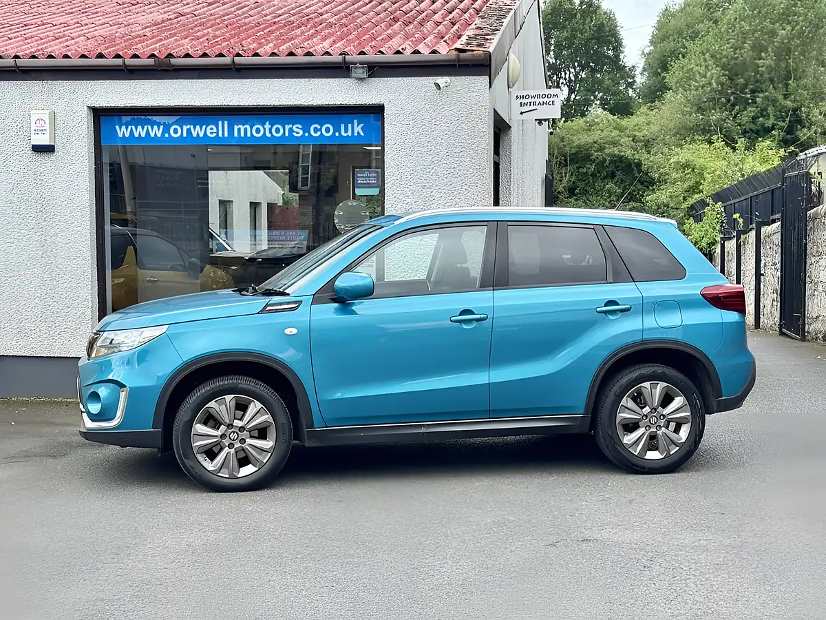 Used 2020 Suzuki Vitara Sz-T Atlantis Turquoise Pearl - Interior and Exterior details 10