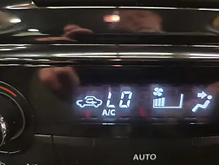 Used 2020 Suzuki Vitara Sz-T Black - Interior and Exterior details 12