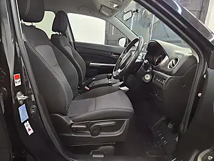 Used 2020 Suzuki Vitara Sz-T Black - Interior and Exterior details 6