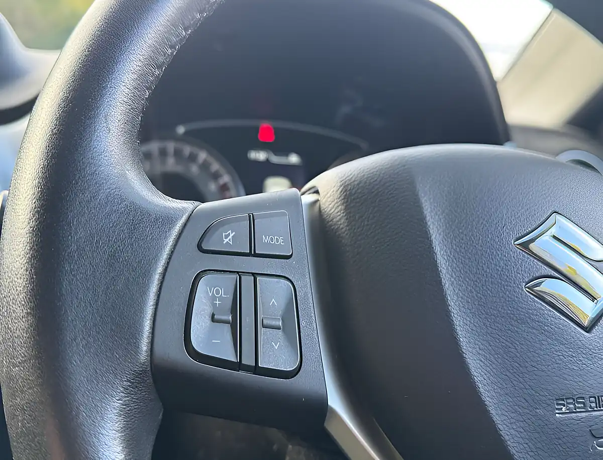 Used 2020 Suzuki Vitara Sz-T Galactic Grey - Interior and Exterior details 13