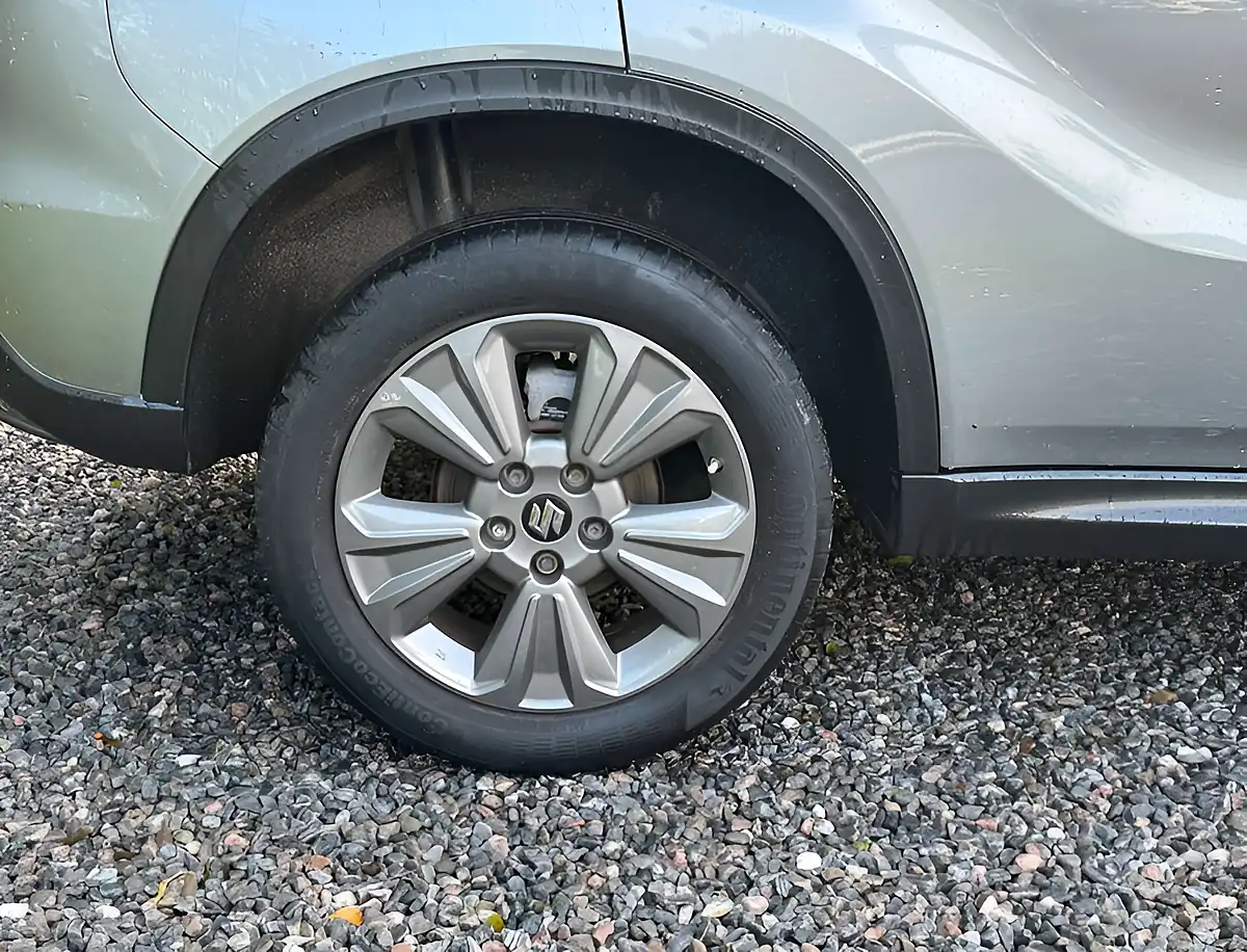 Used 2020 Suzuki Vitara Sz-T Galactic Grey - Interior and Exterior details 9