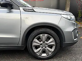 Used 2020 Suzuki Vitara Sz-T Grey - Interior and Exterior details 12