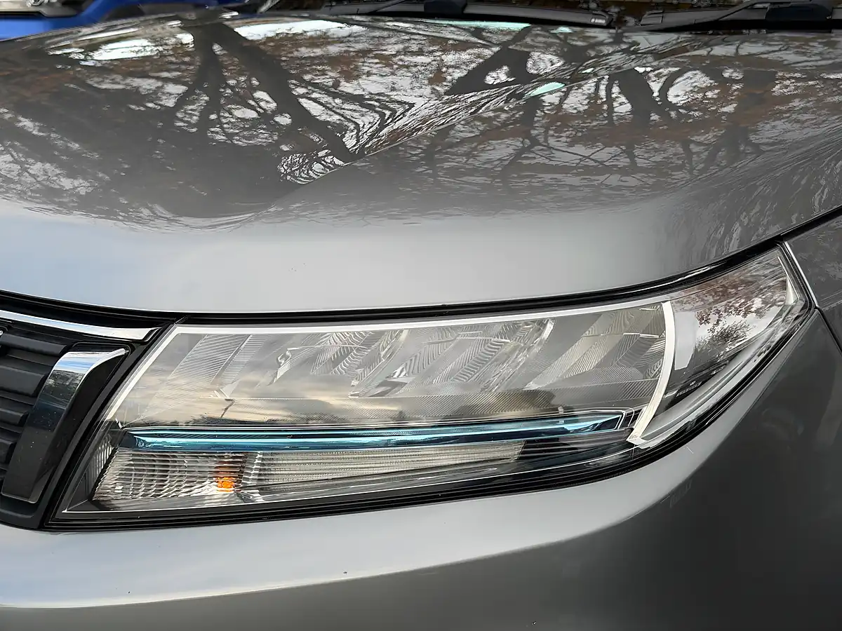 Used 2020 Suzuki Vitara Sz-T Grey - Interior and Exterior details 9