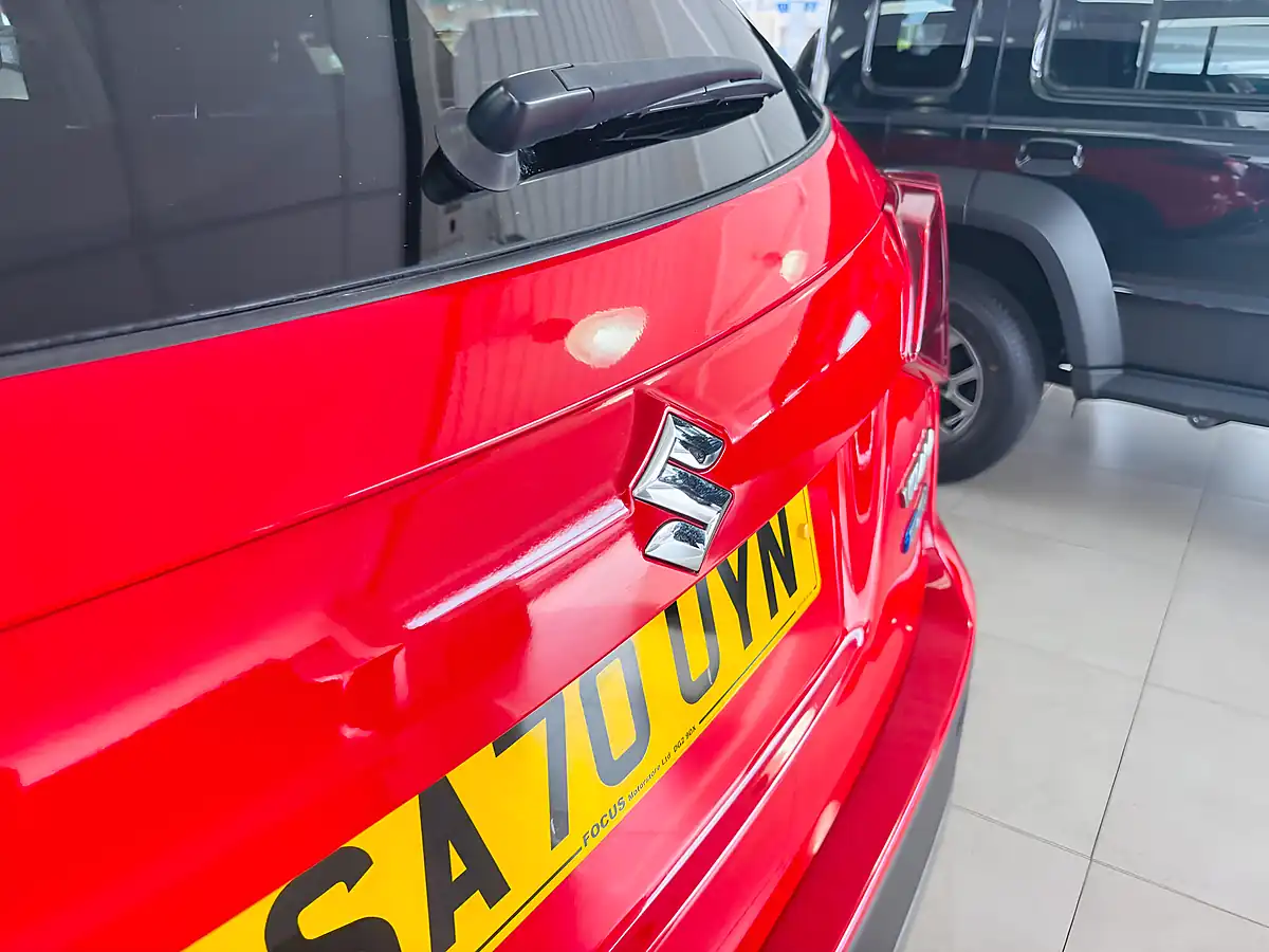 Used 2020 Suzuki Vitara Sz-T Red - Interior and Exterior details 18