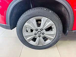 Used 2020 Suzuki Vitara Sz-T Red - Interior and Exterior details 20