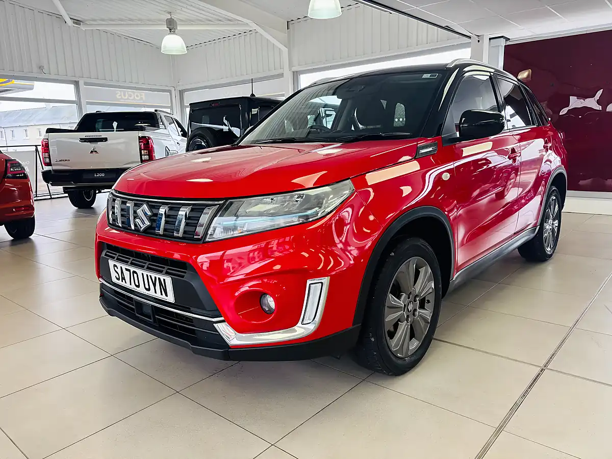 Used 2020 Suzuki Vitara Sz-T Red - Interior and Exterior details 3