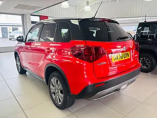 Used 2020 Suzuki Vitara Sz-T Red - Interior and Exterior details 4