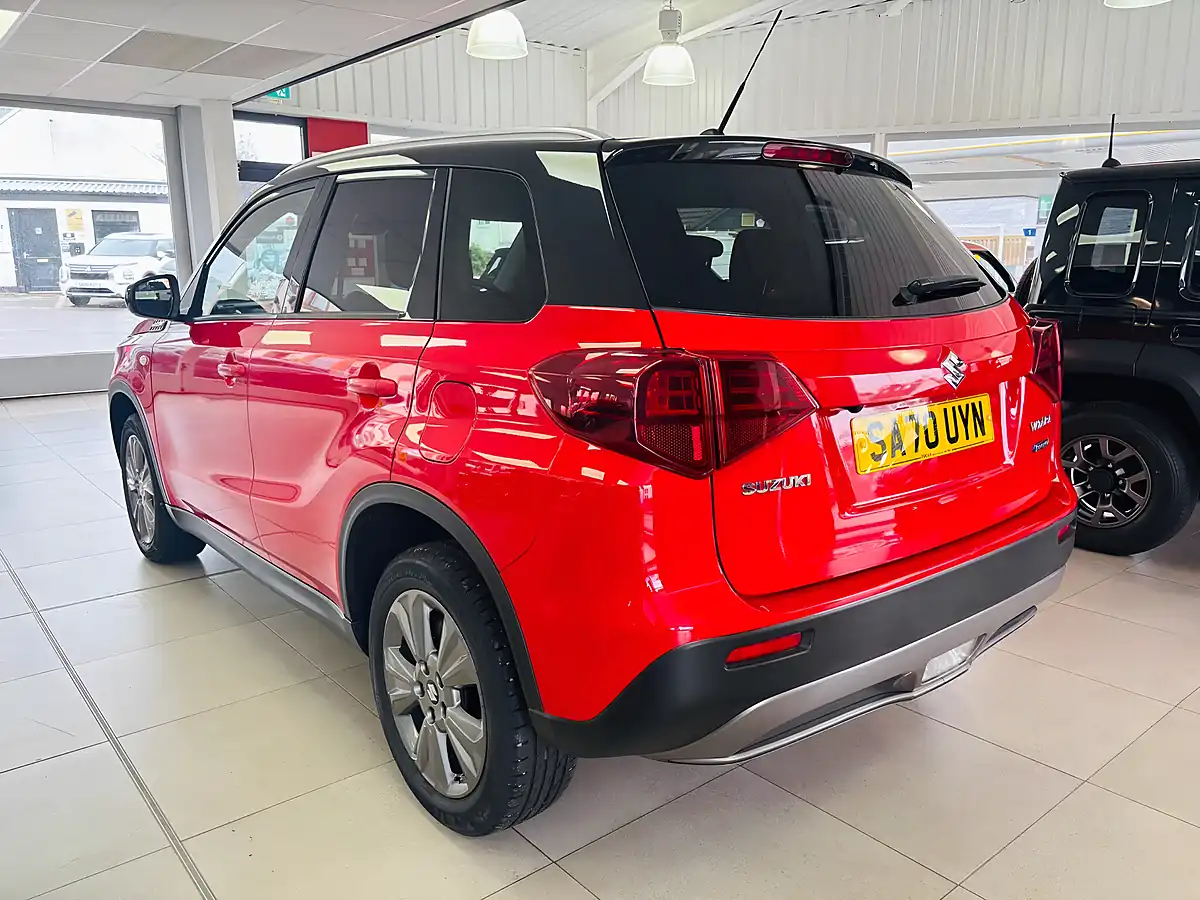 Used 2020 Suzuki Vitara Sz-T Red - Interior and Exterior details 4