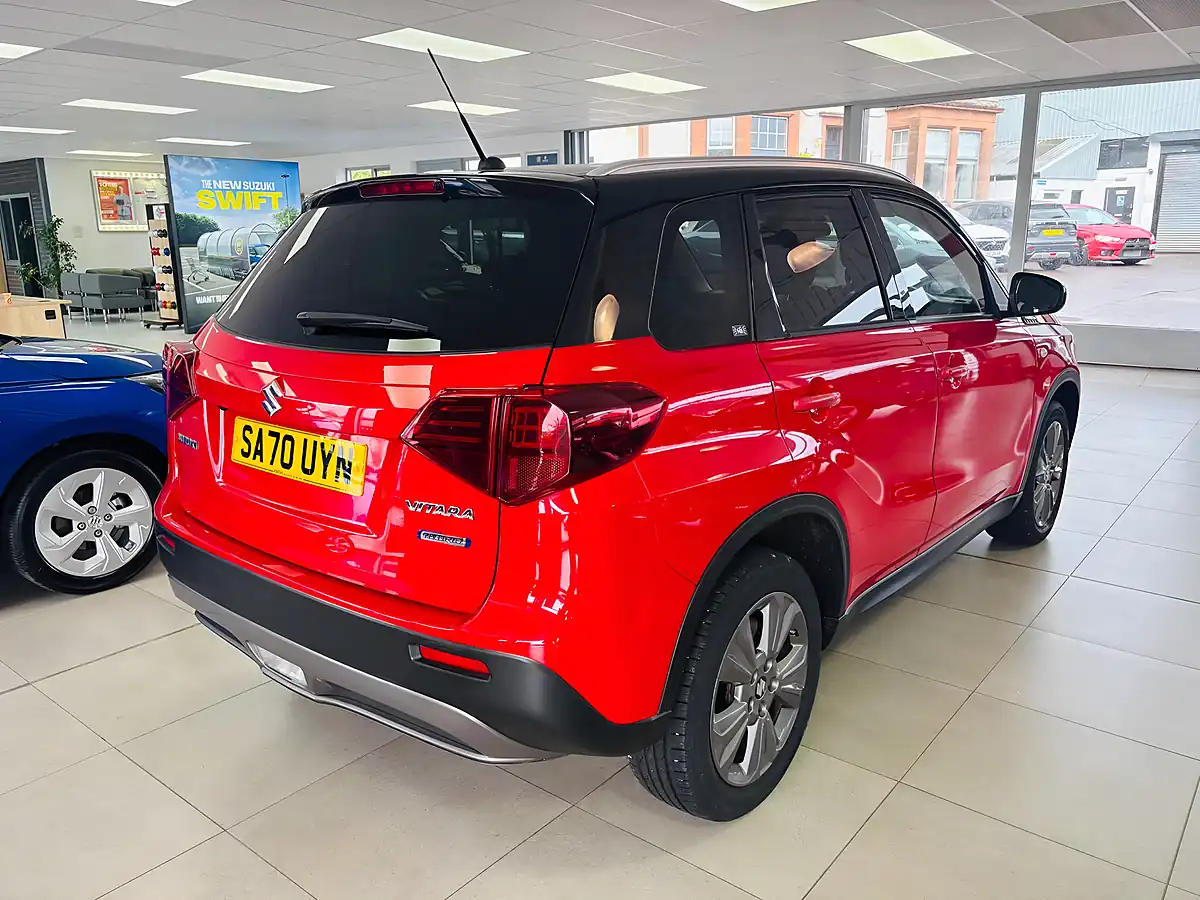 Used 2020 Suzuki Vitara Sz-T Red - Interior and Exterior details 6