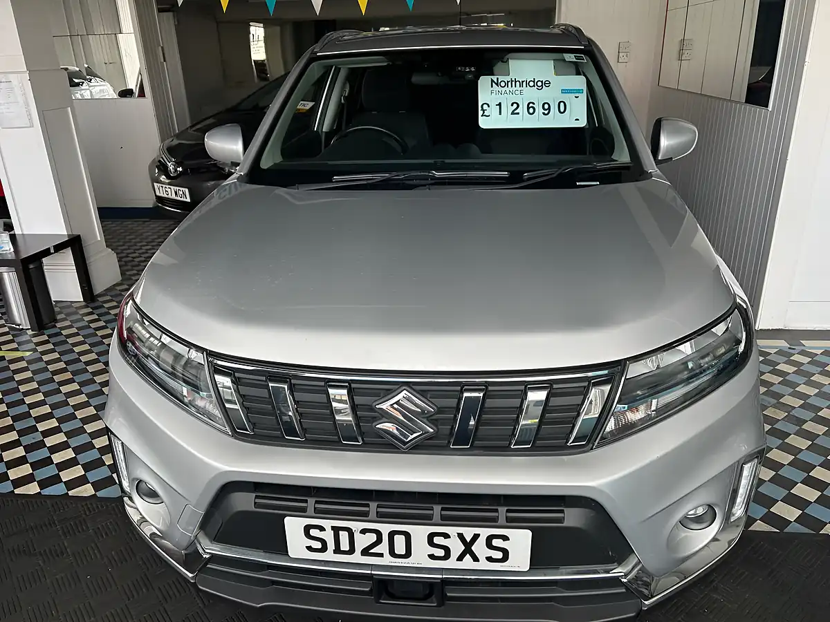Used 2020 Suzuki Vitara Sz-T Silver - Interior and Exterior details 4