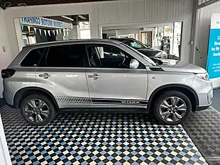 Used 2020 Suzuki Vitara Sz-T Silver - Interior and Exterior details 5