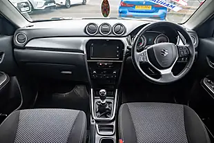 Used 2020 Suzuki Vitara Sz-T Superior White - Interior and Exterior details 15